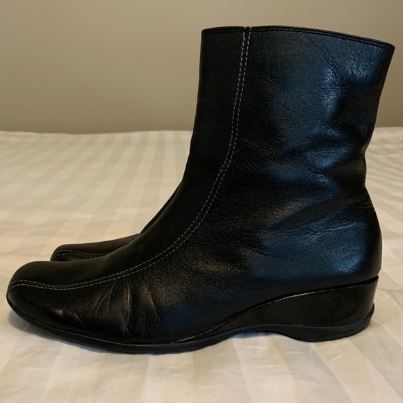 Kenneth Cole Reaction Double Very Black Leather Boots Sz 6.5M - Picture 8 of 10
